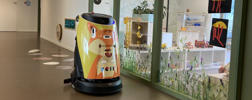 Schoonmaakrobot Rein bij basisschool Campus aan de Lanen