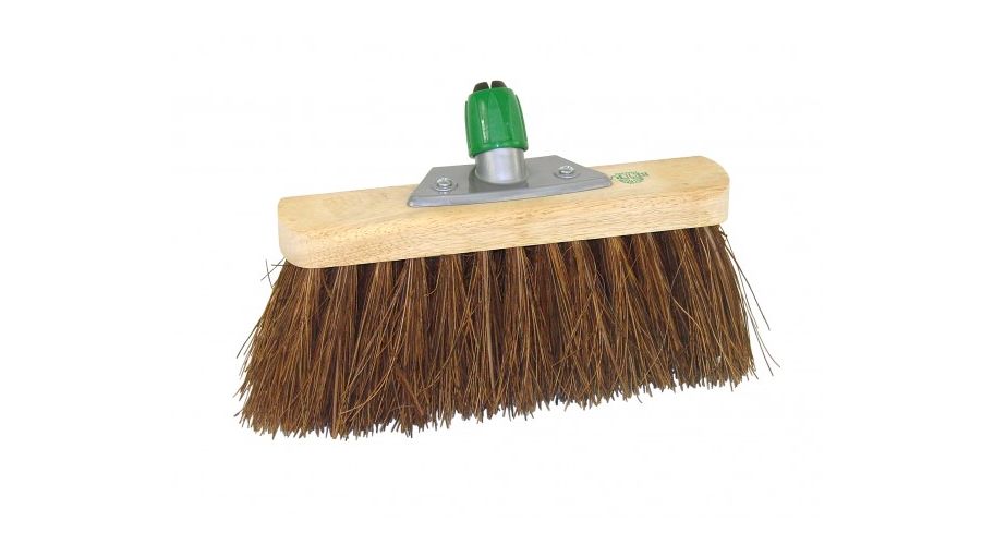 Straatveger piasava 7c met steelhouder